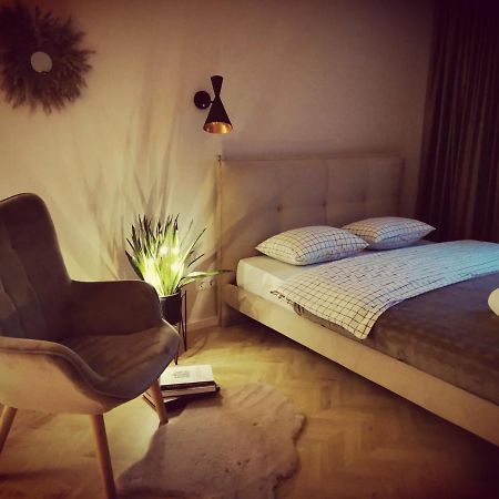 Cosy Old Town Apartment Klaipėda Exterior foto